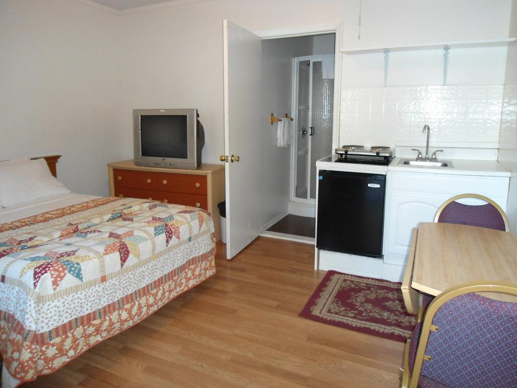 סטרודסברג Flower Field Inn And Cottages מראה חיצוני תמונה
