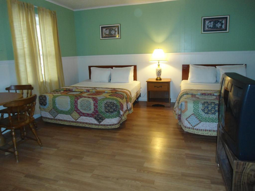 סטרודסברג Flower Field Inn And Cottages חדר תמונה